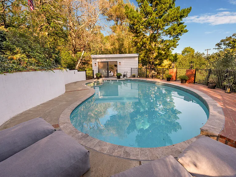 3100 Coldwater Canyon Ave — Photo 86