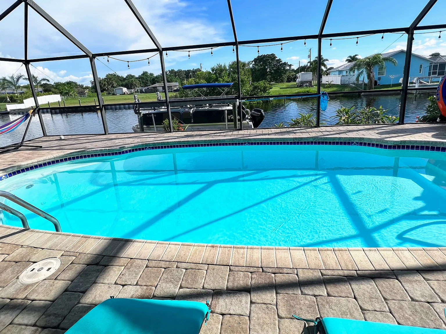 4 bed, $9,000 — Photo 3