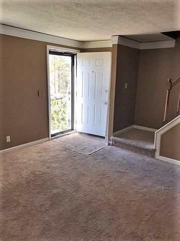 1st image of 108 Lake Forest Ct