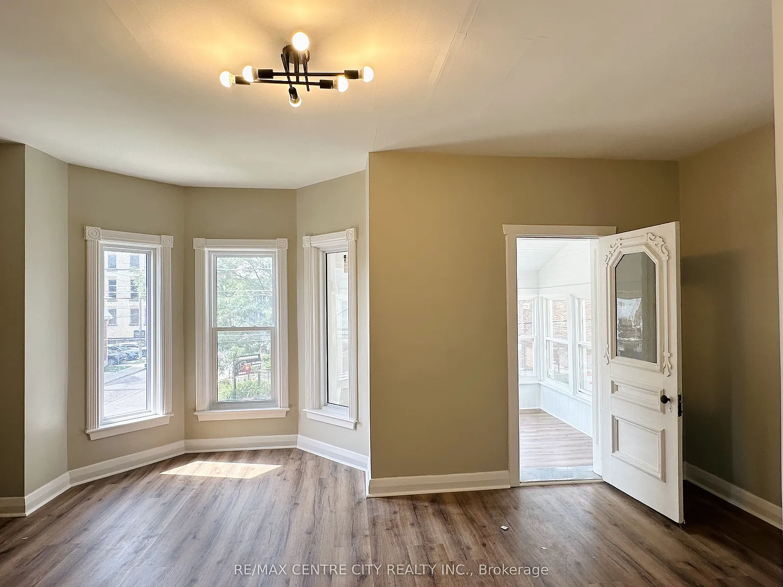 2 bed, $1,700 — Photo 1