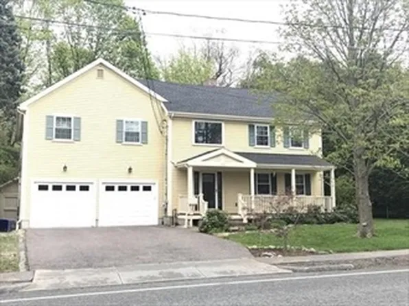 112 Quinobequin Rd, Newton, MA 02462
