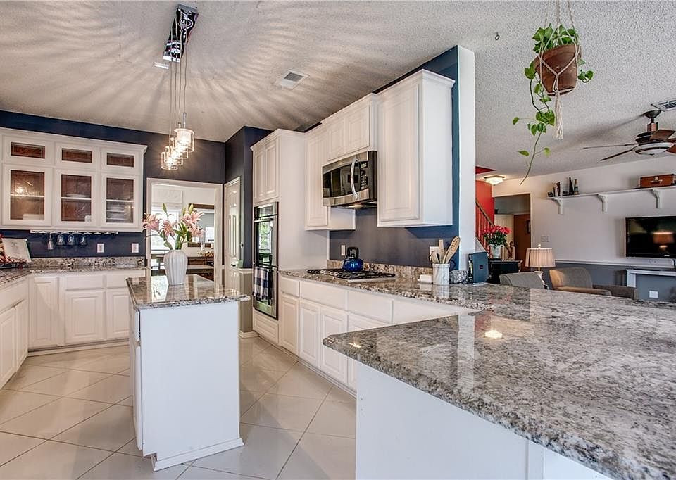 1st image of 406 Baltusrol Cir