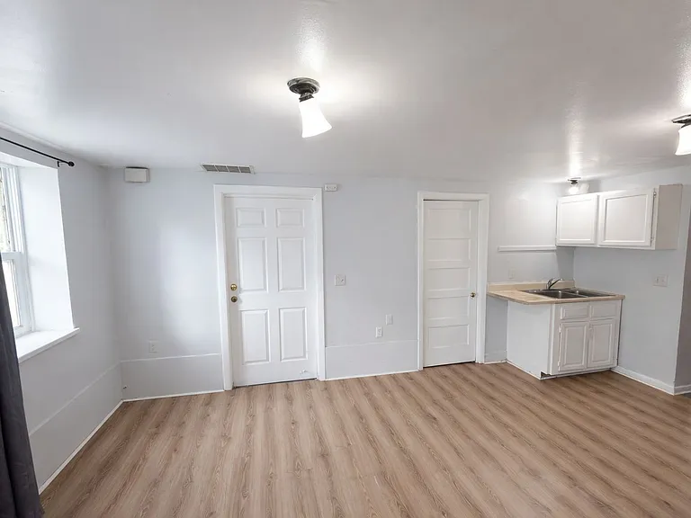 333 Orange St #BASEMENT — Photo 7