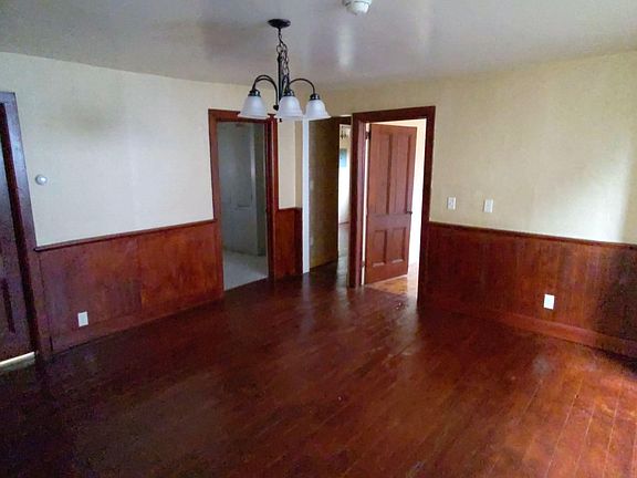 5th image of 2 Corbett Ave