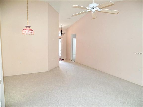 3rd image of 7354 Willow Brook Dr