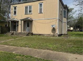 121 W 7th Ave, Garnett, KS 66032