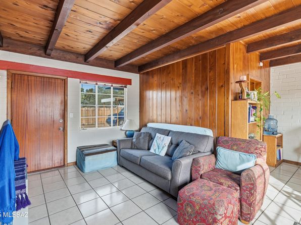 tucson-arizona-458257355 picture