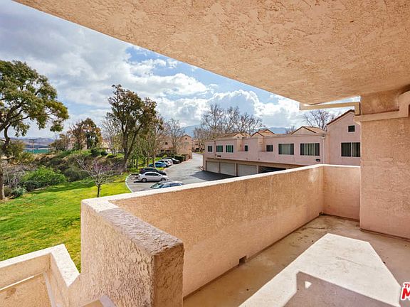 3rd image of 24435 Valle Del Oro Unit 203