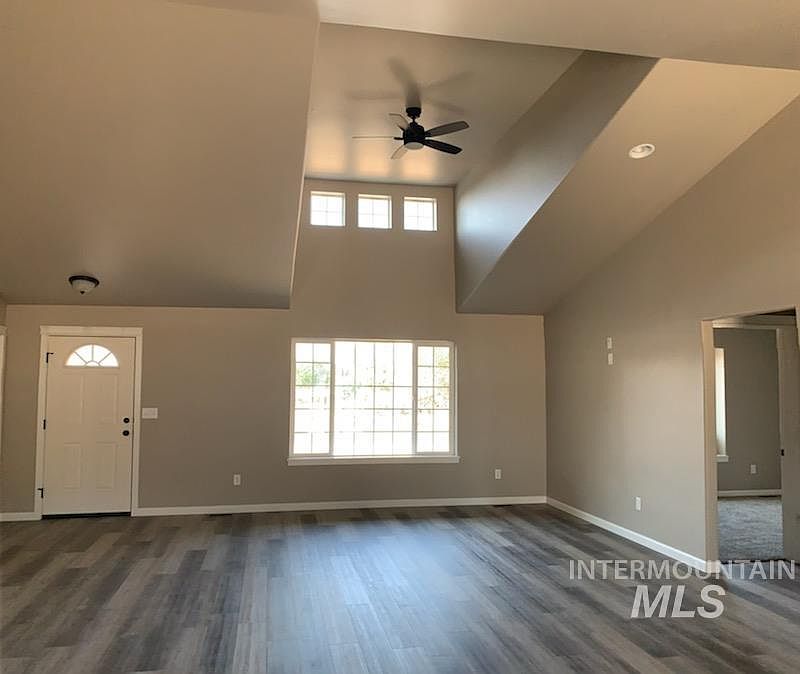 2nd image of 821 Craven Ave