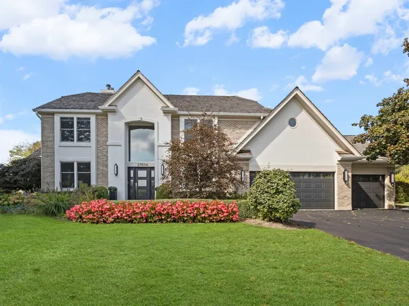 27634 N Primrose Ln, Mundelein, IL 60060