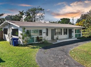 2560 NE 11th Ct, Pompano Beach, FL 33062