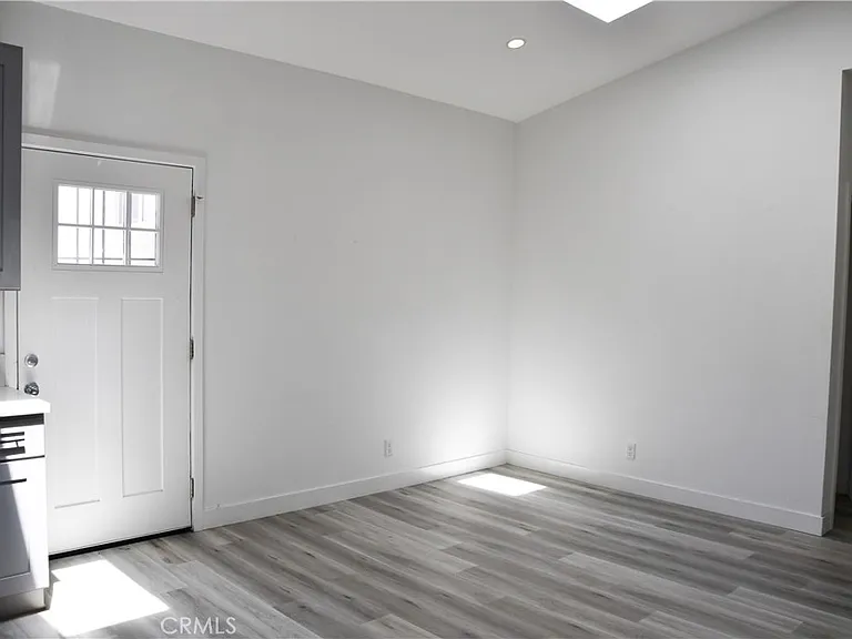 994 Valencia St #101 — Photo 11