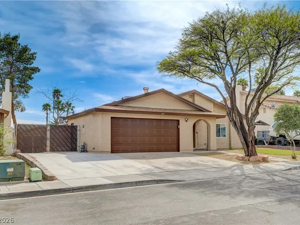 6841 Calella Dr, Spring Valley, NV 89103