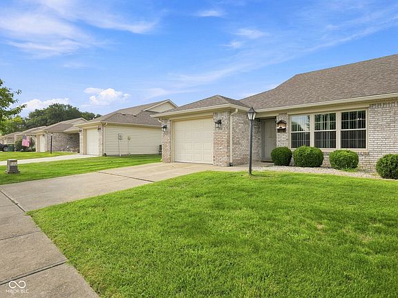 2nd image of 1358 Swan Dr