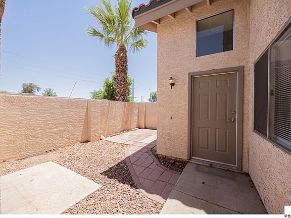 3rd image of 2019 W Lemon Tree Pl Unit 1110