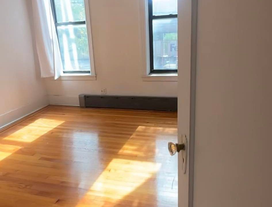 2nd image of 579 Meeker Ave #3-R