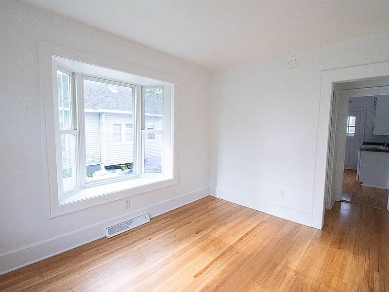 801 6th Ave SW — Photo 13