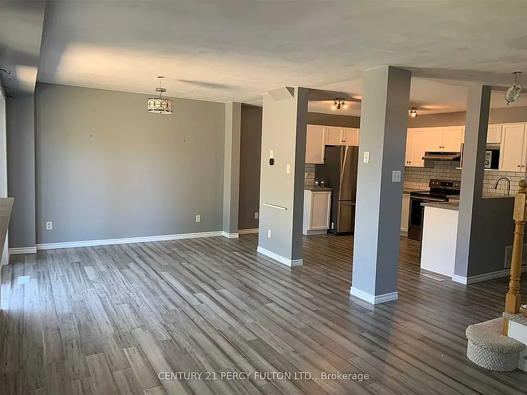 136 Tunbridge Rd — Photo 12