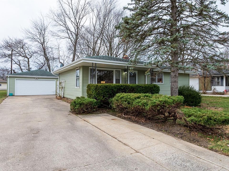1st image of 2964 Evelyn St