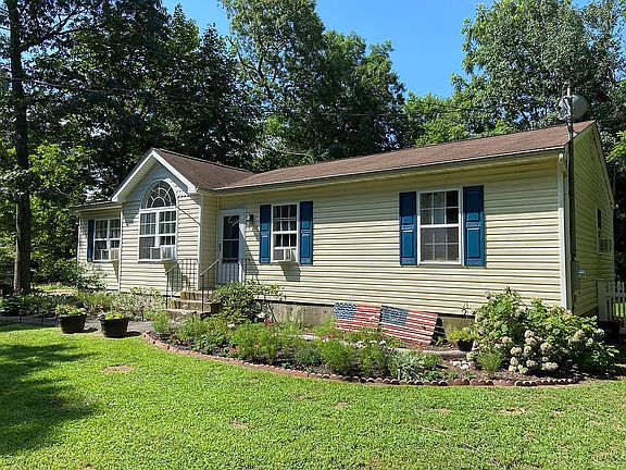 2nd image of 31 Center Dr