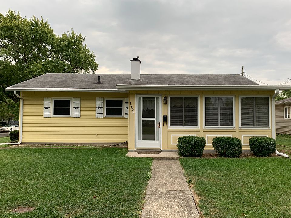 1st image of 1809 Washington Dr