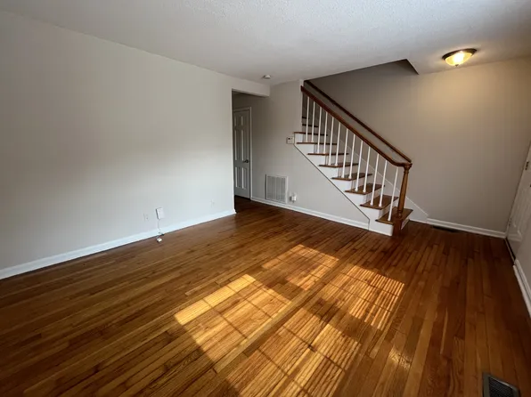 Georgetown Manor, 1000 N Duke St #A61a84ff9, Durham, NC 27701