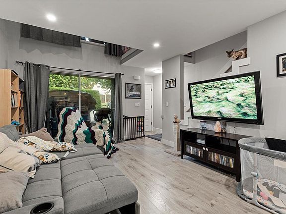 5th image of 34909 Old Yale Rd #915