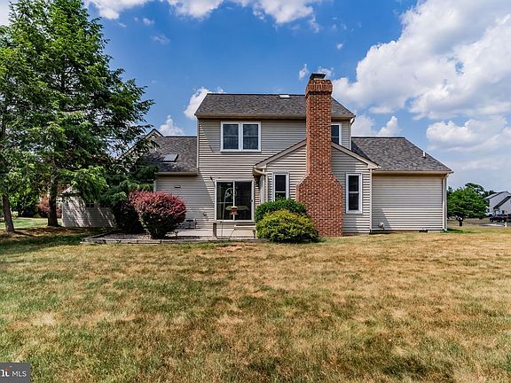 5th image of 140 N Thistledown Dr