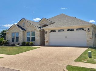 100 Lost Maples Ct, Hewitt, TX 76643