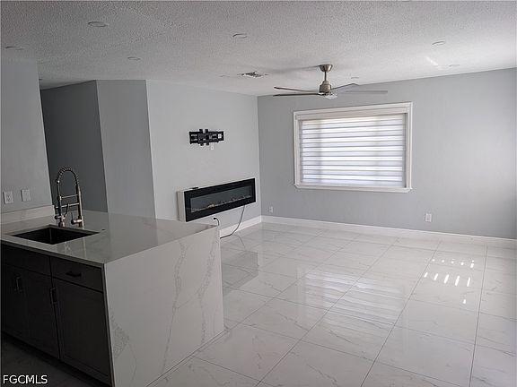 4th image of 42 Andora St