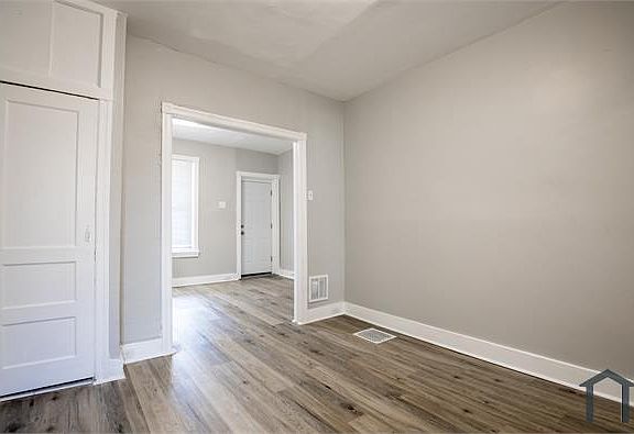5th image of 4404 N Orianna St