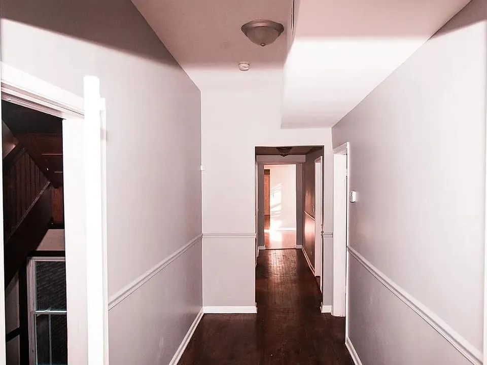 9017 S Exchange Ave #3