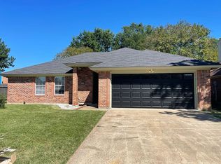 2206 Monarch St, Bossier City, LA 71111