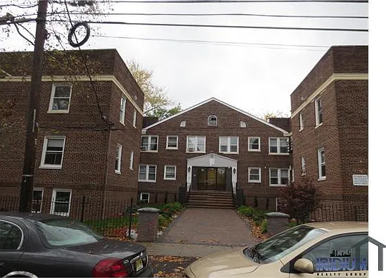 166 Chancellor Ave #4 — Photo 17
