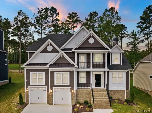 18201 Stonewolf Dr, Moseley, VA 23120