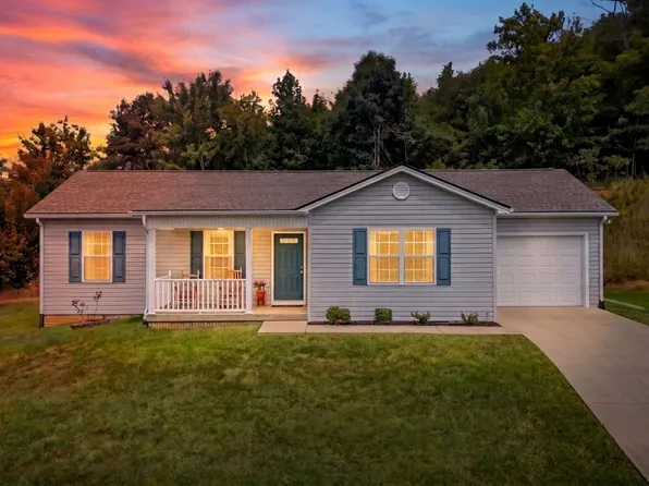 2318 Serenity Ct, Kingsport, TN 37665