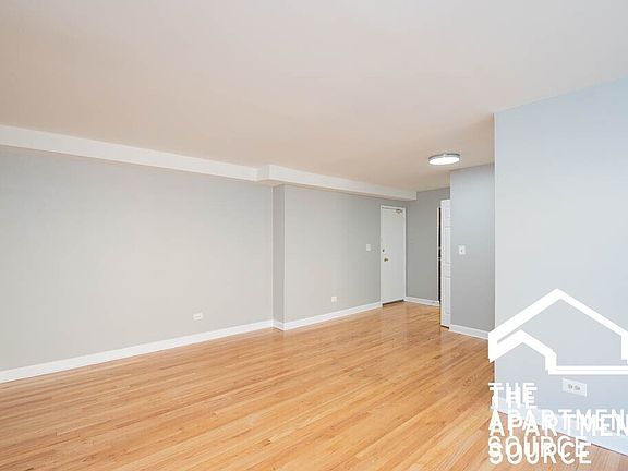 2nd image of 6830 N Sheridan Rd APT 352