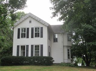 88 Neipsic Rd, Glastonbury, CT 06033