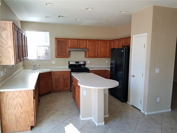 3rd image of 9139 Spumante Ave #0