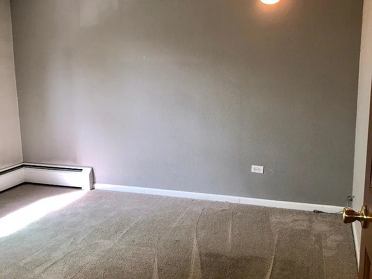 50 N Clarkson St — Photo 6