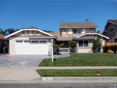 16771 Montclair Ln, Huntington Beach, CA, 92647