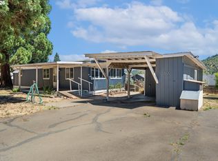 600 SE Edgewood St, Winston, OR 97496