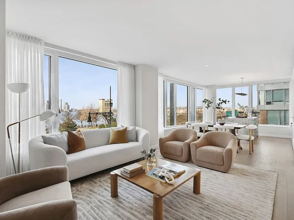 450 Washington St APT 211, New York, NY 10013