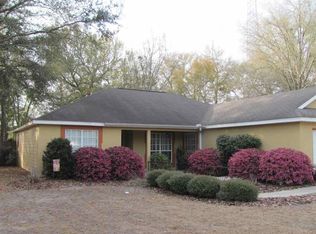 46 Hummingbird Ln, Crawfordville, FL 32327