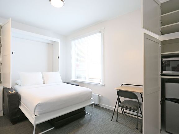 3rd image of 1507 California St #306