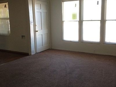 4th image of 1574 N Fruit Ave