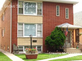 2119 Grove St, Blue Island, IL 60406