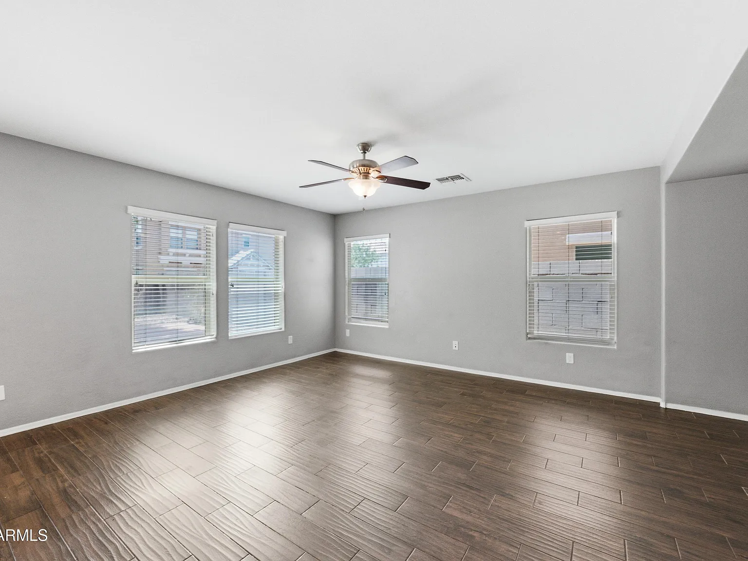 4 bed, 2.5 bath, 2234 sqft, $2,600 — Photo 4