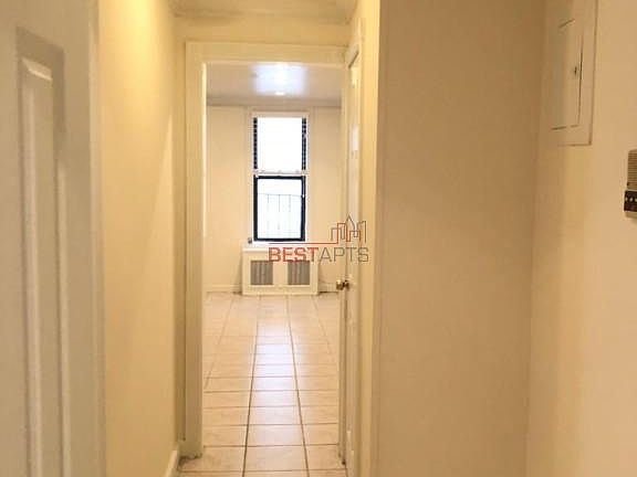 3rd image of 107 E 89th St APT 5