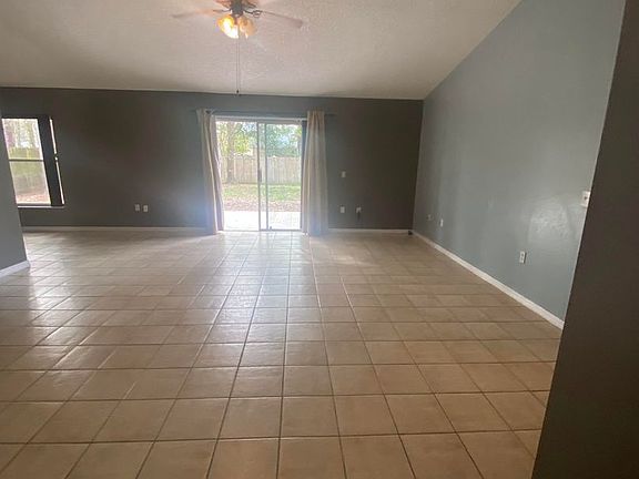4th image of 3321 Phonetia Dr